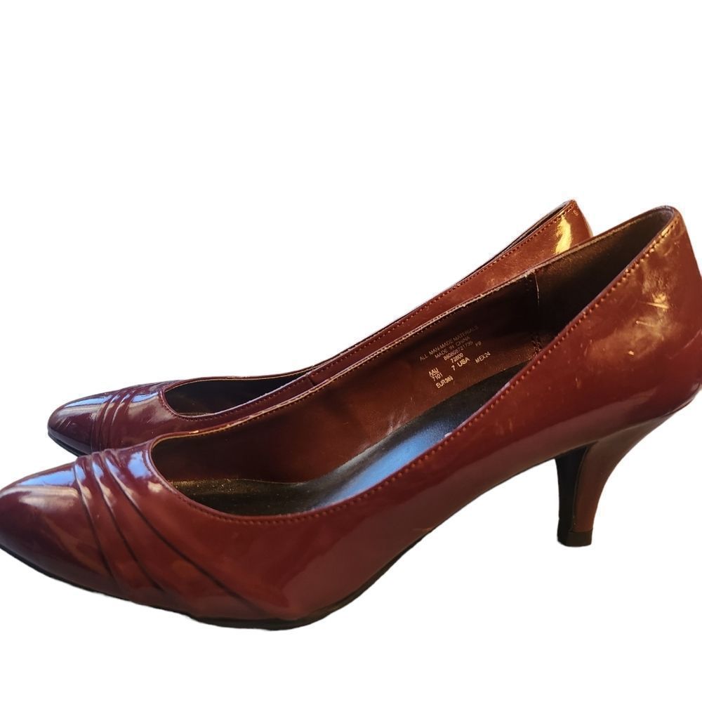 Laundry List Shoes Heels Burgundy Women's Size 7